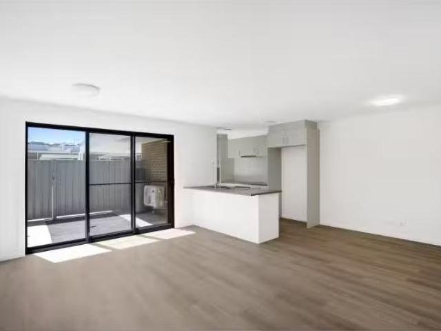 House for rent in Whitlam, District of Molonglo Valley
