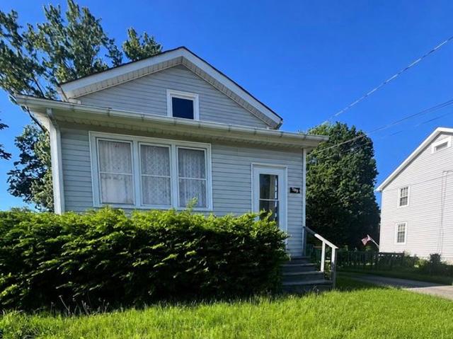House for sale in Geneva, Ohio