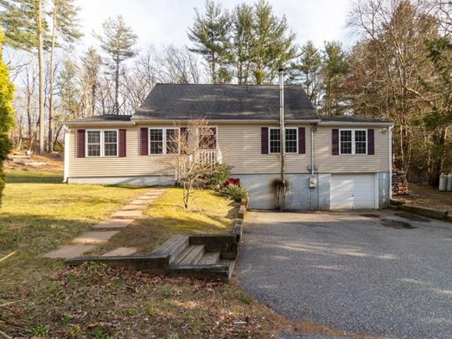 House for sale in Thompson, Connecticut