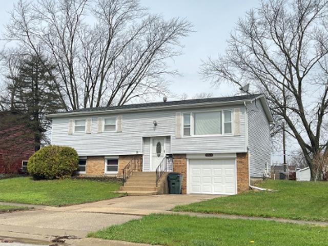 House for sale in Country Club Hills, Illinois