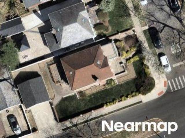 House for sale in Queens, Arverne