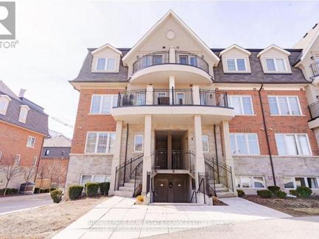 Townhouse for rent in Oakville, Ontario
