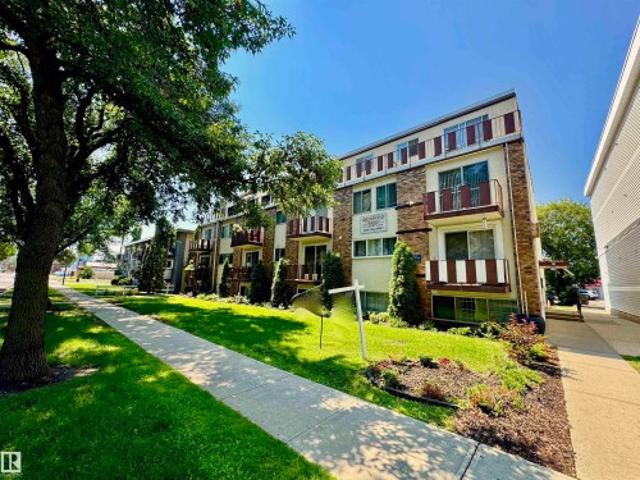 Condo for sale in Wedgewood, Alberta