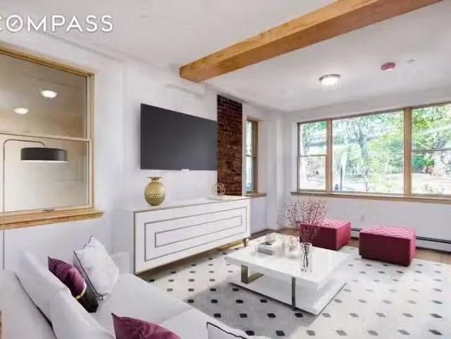 House for rent in Astoria