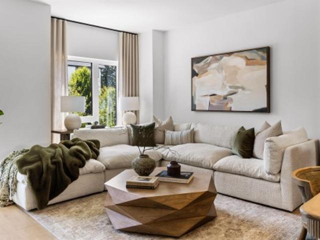 Townhouse for sale in South Surrey, Surrey
