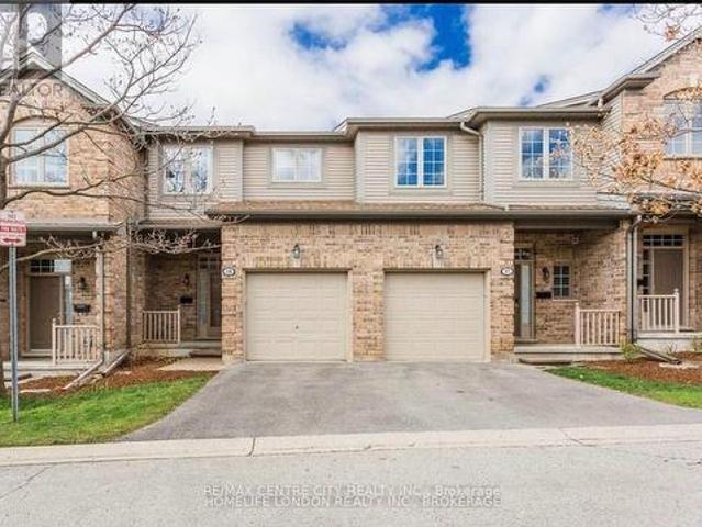Townhouse for rent in Arva, Ontario