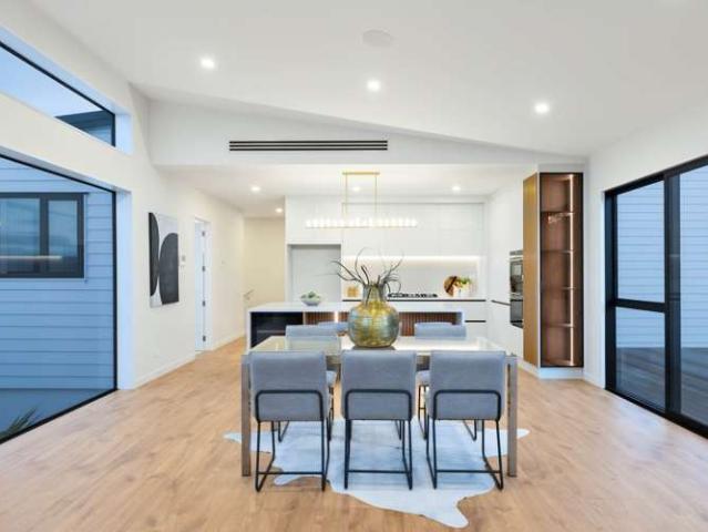 House for sale in Oratia