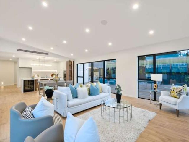 House for sale in Oratia