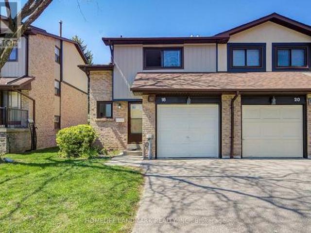 Townhouse for sale in Woburn, Ontario