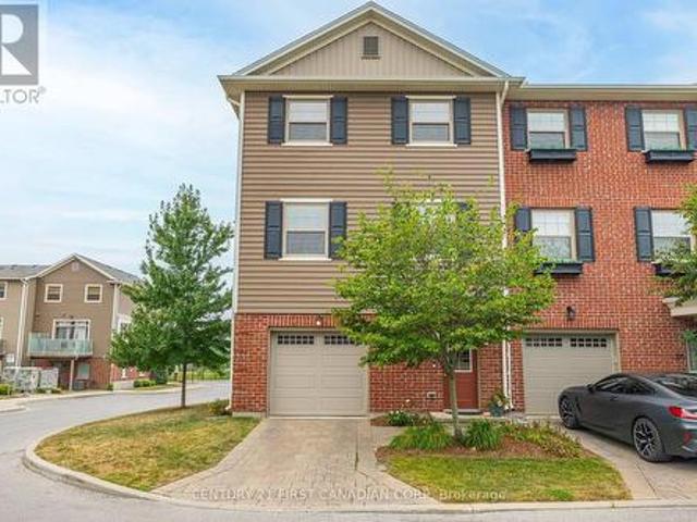 Townhouse for sale in Arva, Ontario