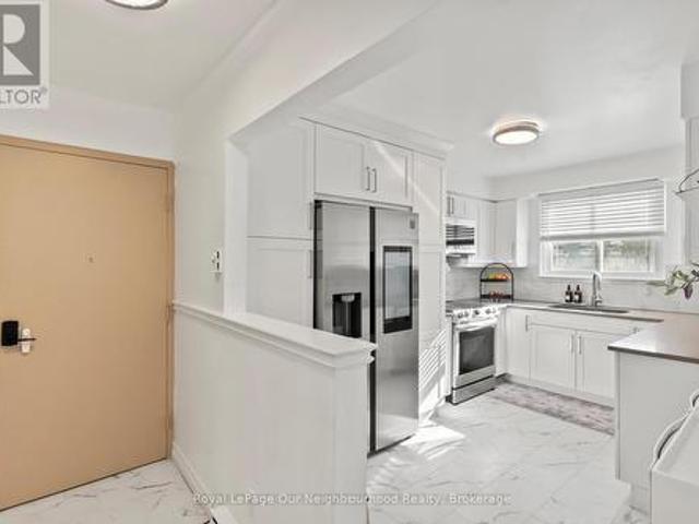 Townhouse for sale in Cobourg, Ontario