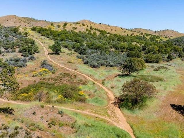 Land for sale in Yreka, California