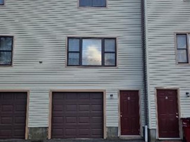 Townhouse for sale in Meriden, Connecticut