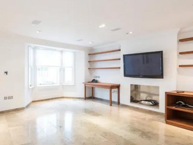 House for rent in St. John's Wood, Greater London