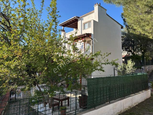 Piri Reis, Dikili içerisinde satılık Villa
