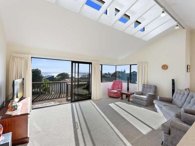 House for sale in Waikanae Beach, Wellington