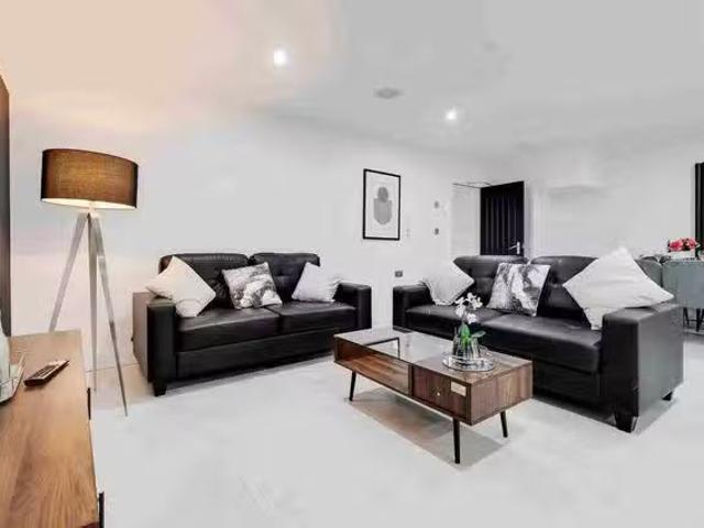 Apartment for rent in Calderstones