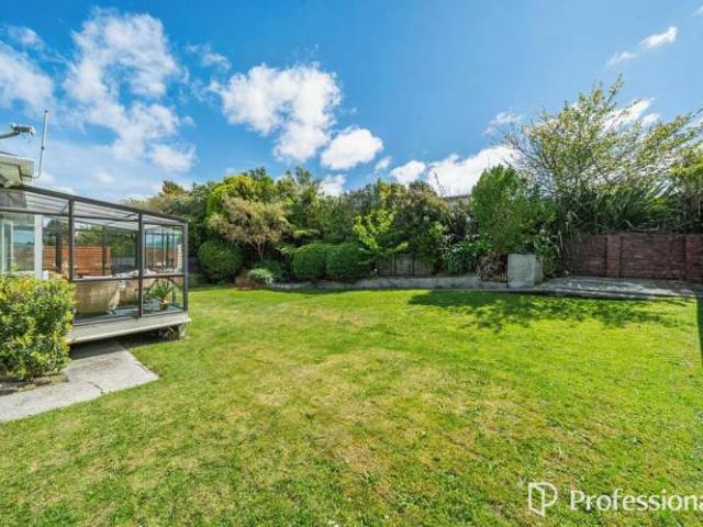 House for sale in Maungaraki, Lower Hutt