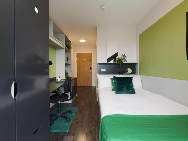 Apartment to rent in Bluebell, North Tipperary