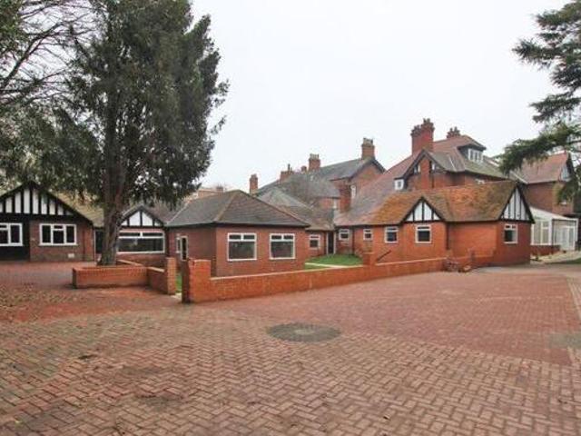 House for sale in Grimsby, North East Lincolnshire