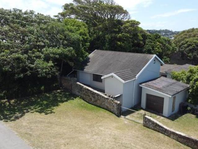 Townhouse for sale in Bushmans River Mouth, Eastern Cape
