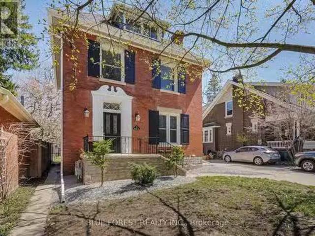 House for sale in London