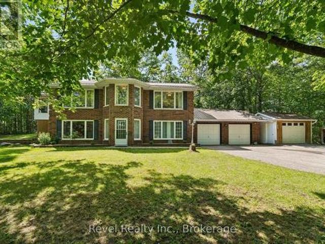 House for sale in Ontario