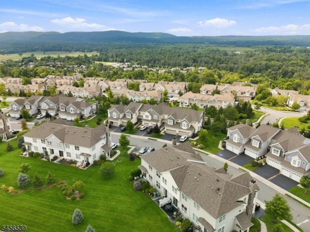 Townhouse for sale in Allamuchy, New Jersey