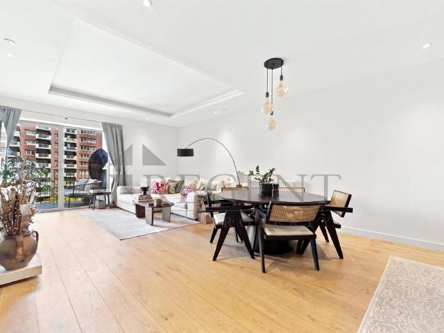 Apartment for rent in London City Island, Blackwall