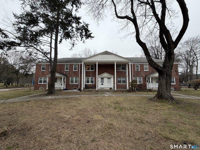 Townhouse for sale in Naugatuck, Connecticut