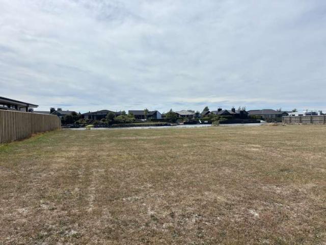 Land for sale in Canterbury