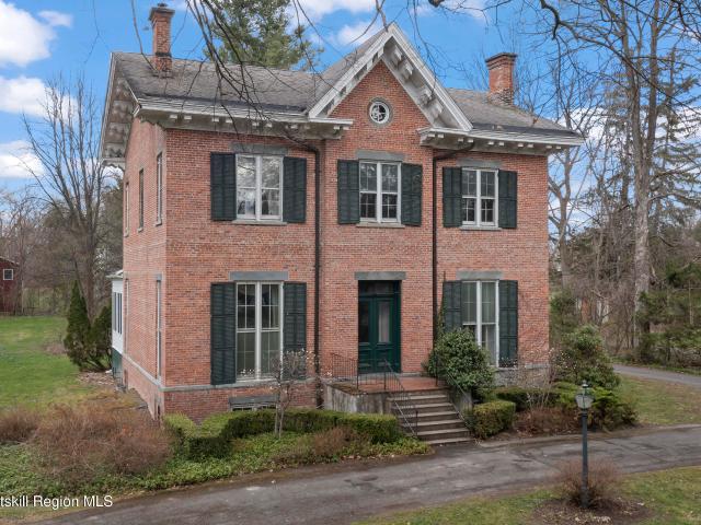 House for sale in Kinderhook, New York