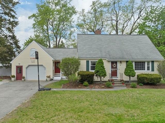 House for sale in Chelmsford, Massachusetts