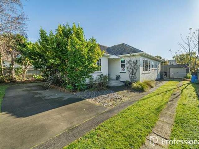 House for sale in Days Bay, Wellington