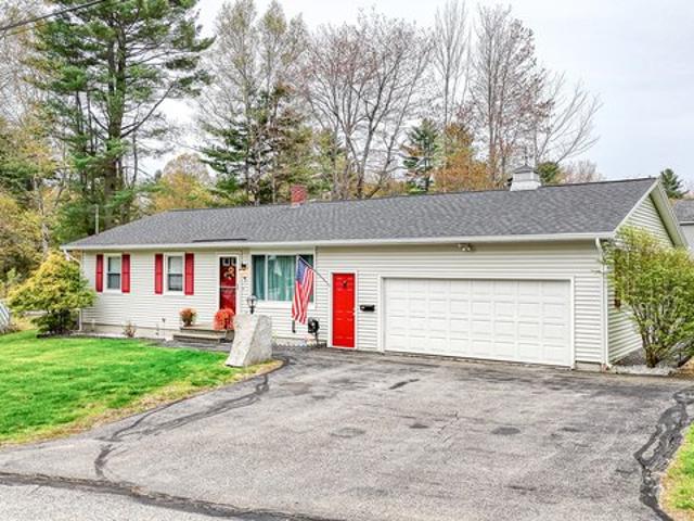 House for sale in Farmingdale, Maine