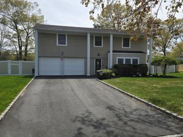 House for sale in Centereach, New York