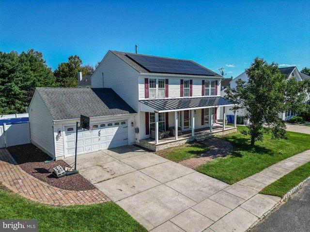 House for sale in Burlington, Burlington County