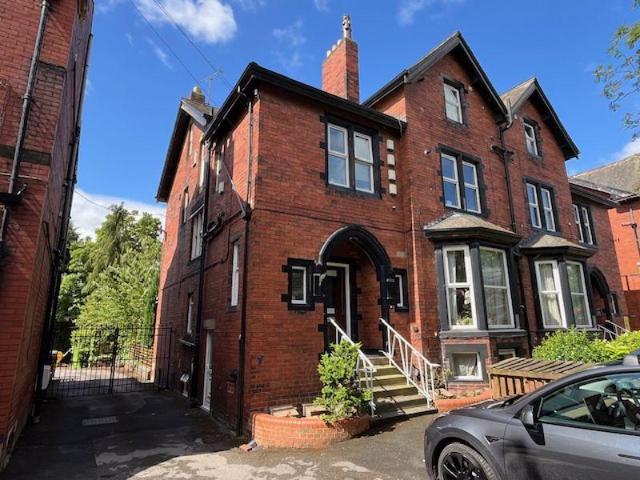 Apartment for rent in Headingley Hill, Leeds