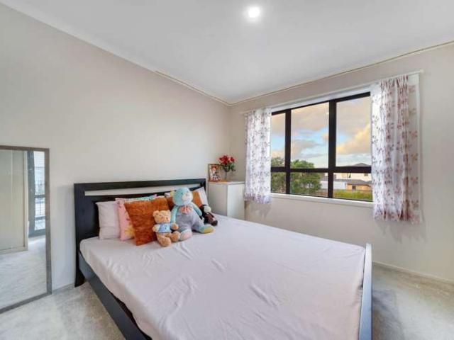 Townhouse for sale in Flat Bush, Howick