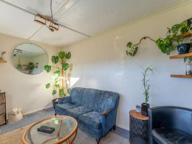House for sale in Cave, Canterbury