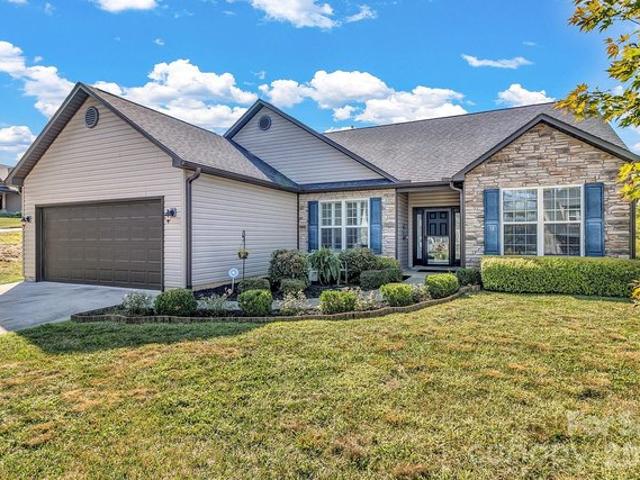 House for sale in Weaverville, North Carolina