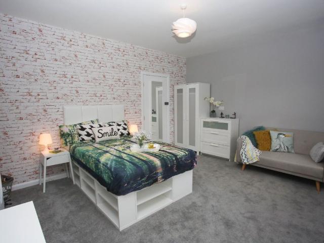 Room for rent in Spring Park, Luton