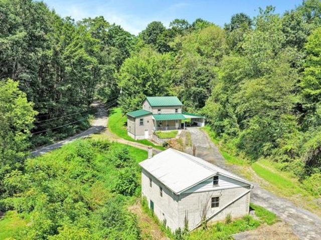 House for sale in Pine Grove, Pennsylvania