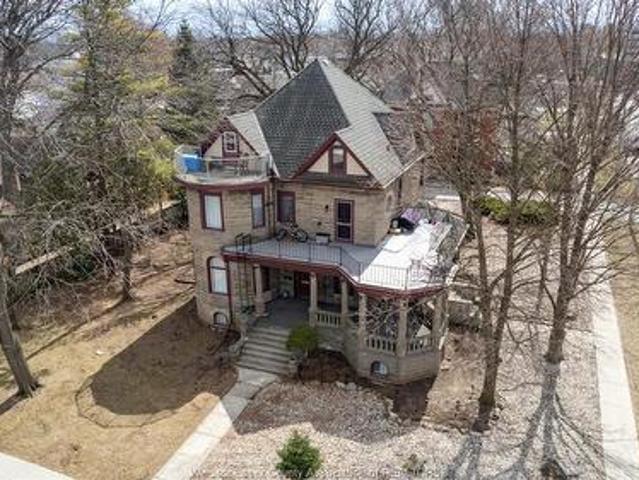 House for sale in Leamington, Ontario