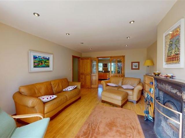 Bungalow for sale in Loch Garman