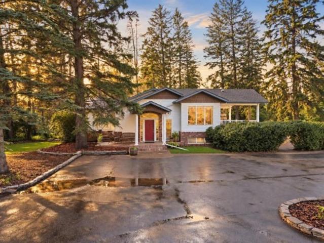 House for sale in College Park, City of Red Deer