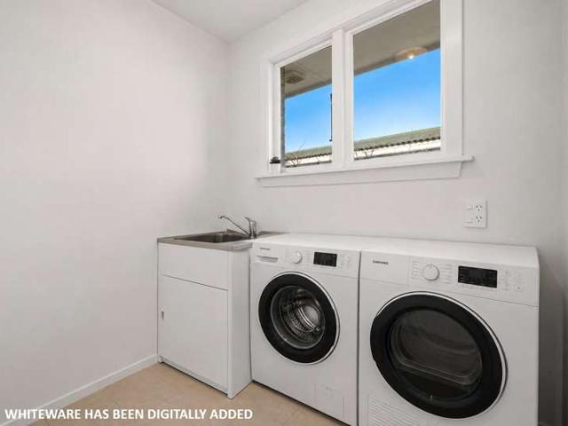 House for sale in Chaslands, Canterbury