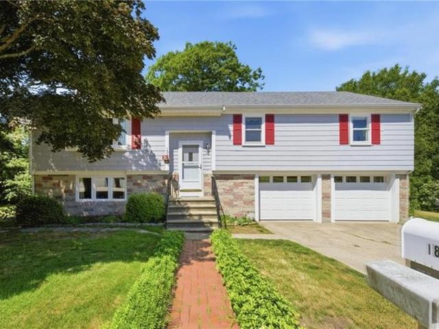 House for sale in Middletown, Rhode Island