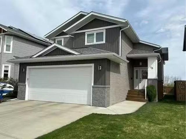 House for sale in Blackfalds