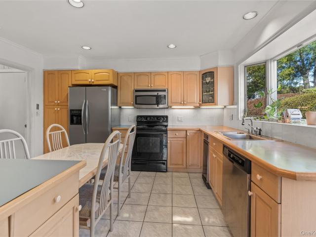 House for sale in Glenwood, New York